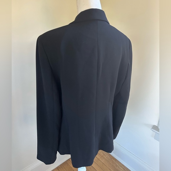 Theory Black Single Breasted Blazer size 12 - Picture 3 of 6
